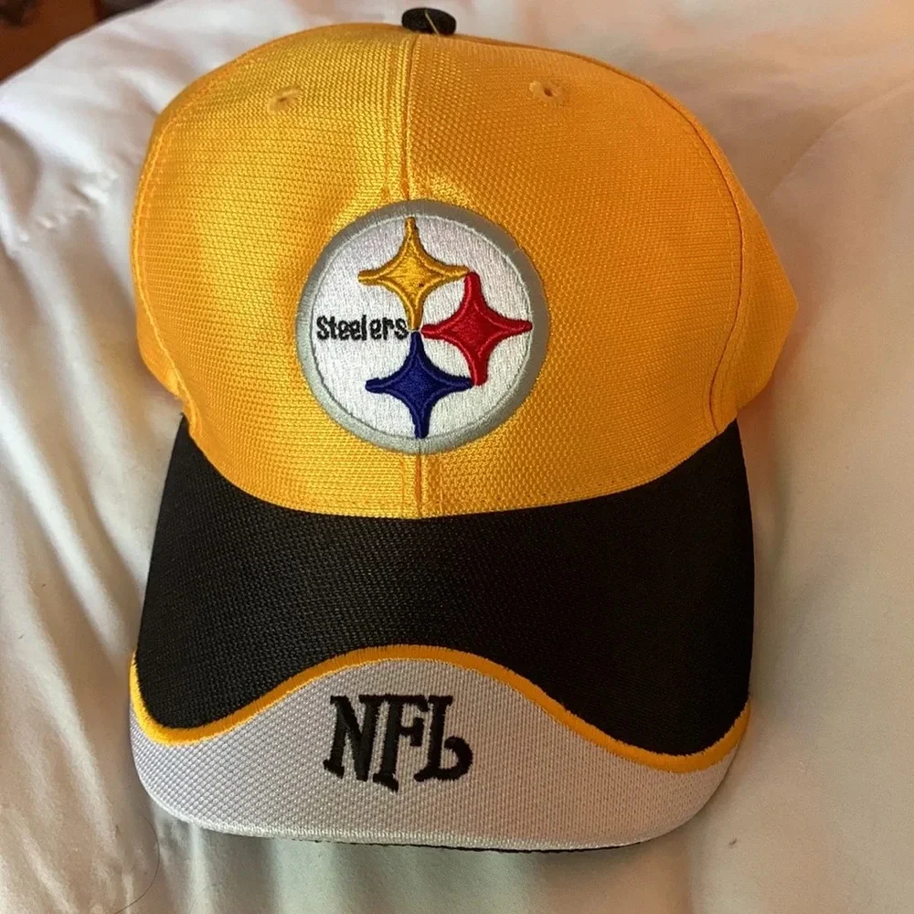 New Collector Official NFL Pittsburgh Steelers Hats Set of 2